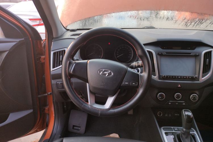 Used Hyundai ix25 2015 1.6L Automatic Two-Wheel Drive Smart GLS Trim Steering Wheel