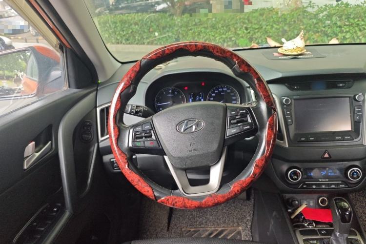 Used Hyundai ix25 2015 2.0L Automatic Two-Wheel Drive Intelligent GLS Steering Wheel