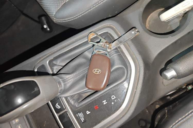 Used Hyundai ix25 2015 1.6L Automatic Two-Wheel Drive Smart GLS Trim Vehicle Key