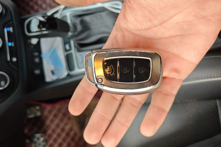 Used Hyundai ix25 2015 1.6L Automatic Two-Wheel Drive Smart GLS Trim Vehicle Key