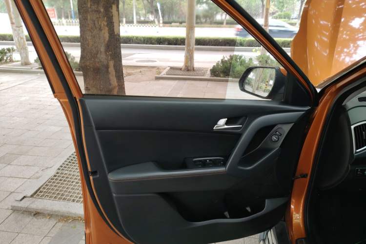 Used Hyundai ix25 2016 1.6T Dual-Clutch Two-Wheel Drive Smart GLS Model Left Front Door Interior