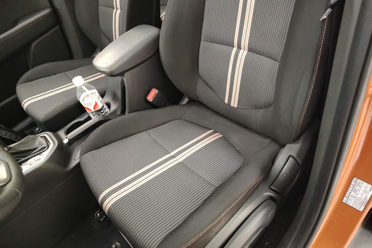 Used Hyundai ix25 2016 1.6T Dual-Clutch Two-Wheel Drive Smart GLS Model Left Front Seat