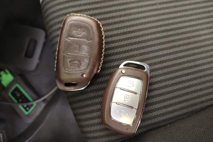 Used Hyundai ix25 2016 1.6T Dual-Clutch Two-Wheel Drive Smart GLS Model Vehicle Key