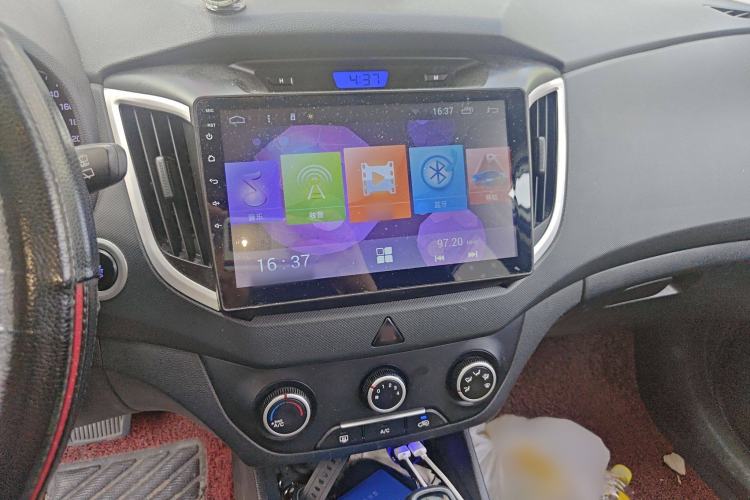 Used Hyundai ix25 2016 1.6T Dual-Clutch Two-Wheel Drive Smart GLS Model Audio And AC Panel