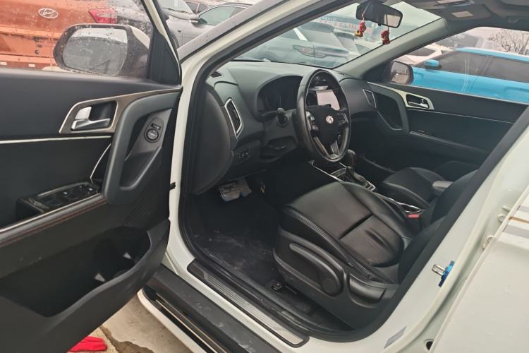 Used Hyundai ix25 2016 1.6T Dual-Clutch Two-Wheel Drive Smart GLS Model Driver Seat