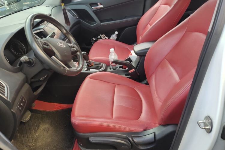 Used Hyundai ix25 2016 1.6T Dual-Clutch Two-Wheel Drive Smart GLS Model Driver Seat