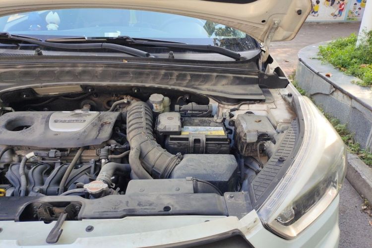 Used Hyundai ix25 2016 1.6T Dual-Clutch Two-Wheel Drive Smart GLS Model Engine Bay Left