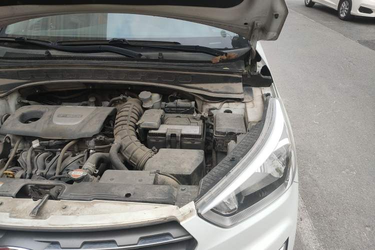 Used Hyundai ix25 2016 1.6T Dual-Clutch Two-Wheel Drive Smart GLS Model Engine Bay Left