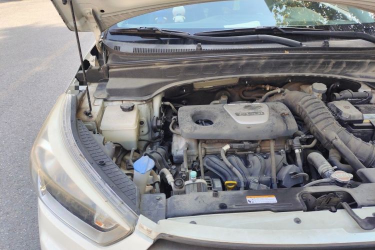 Used Hyundai ix25 2016 1.6T Dual-Clutch Two-Wheel Drive Smart GLS Model Engine Bay Right