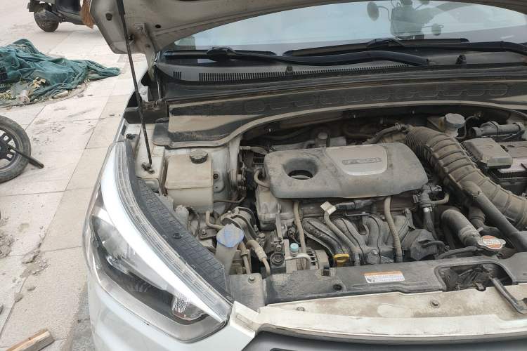 Used Hyundai ix25 2016 1.6T Dual-Clutch Two-Wheel Drive Smart GLS Model Engine Bay Right