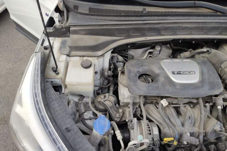 Used Hyundai ix25 2016 1.6T Dual-Clutch Two-Wheel Drive Smart GLS Model Engine Bay Right
