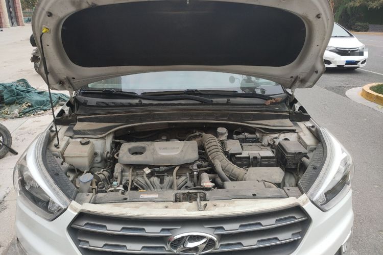 Used Hyundai ix25 2016 1.6T Dual-Clutch Two-Wheel Drive Smart GLS Model Engine Bay