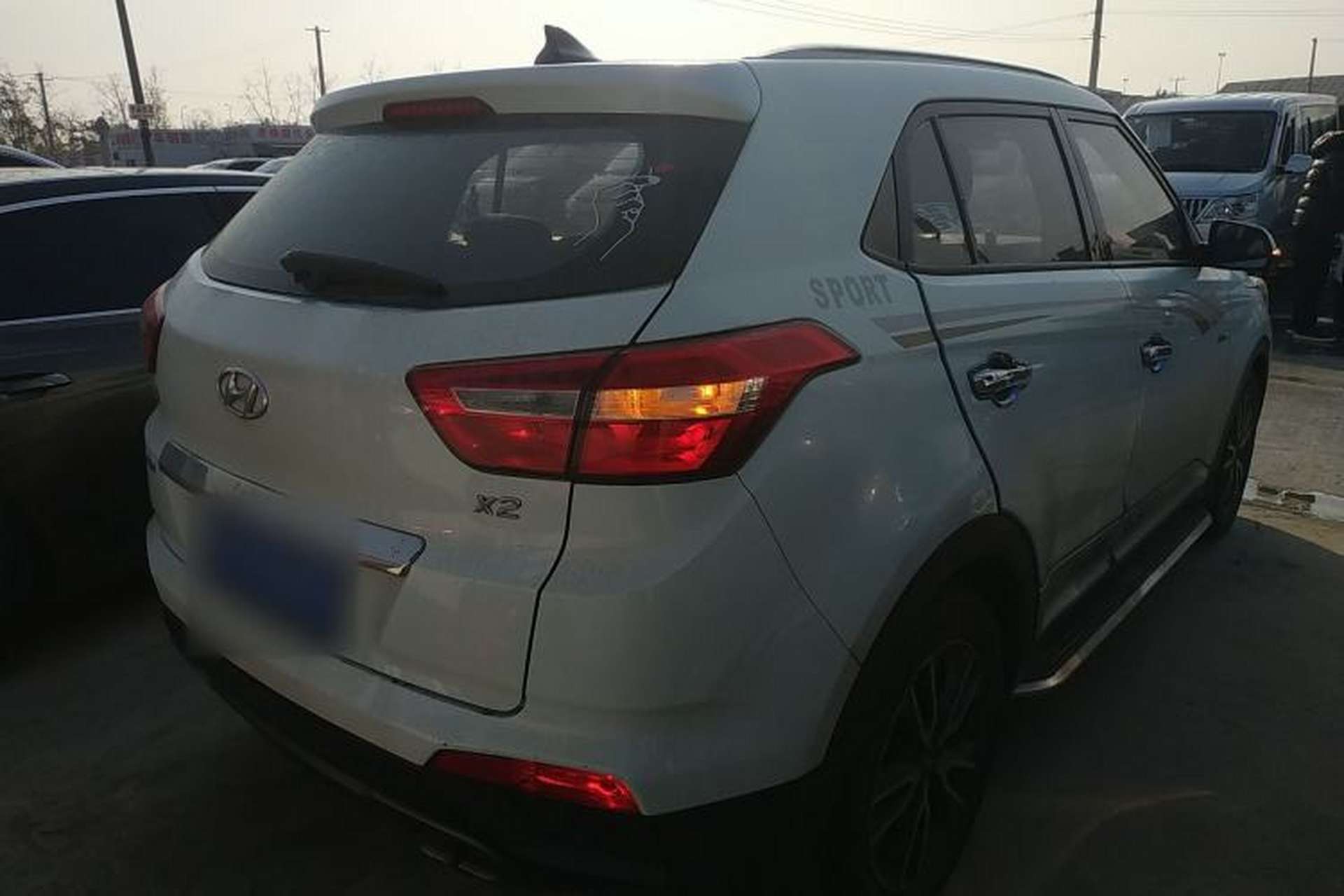 Used Hyundai ix25 2016 1.6T Dual-Clutch Two-Wheel Drive Smart GLS Model Exterior 5