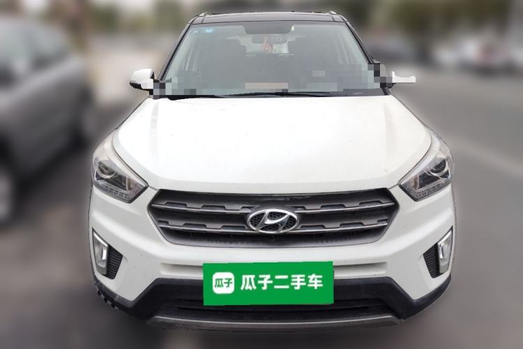 Used Hyundai ix25 2016 1.6T Dual-Clutch Two-Wheel-Drive Deluxe DLX Model Front