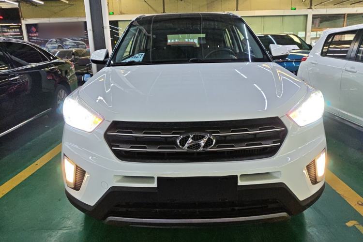 Used Hyundai ix25 2016 1.6T Dual-Clutch Two-Wheel Drive Smart GLS Model Front