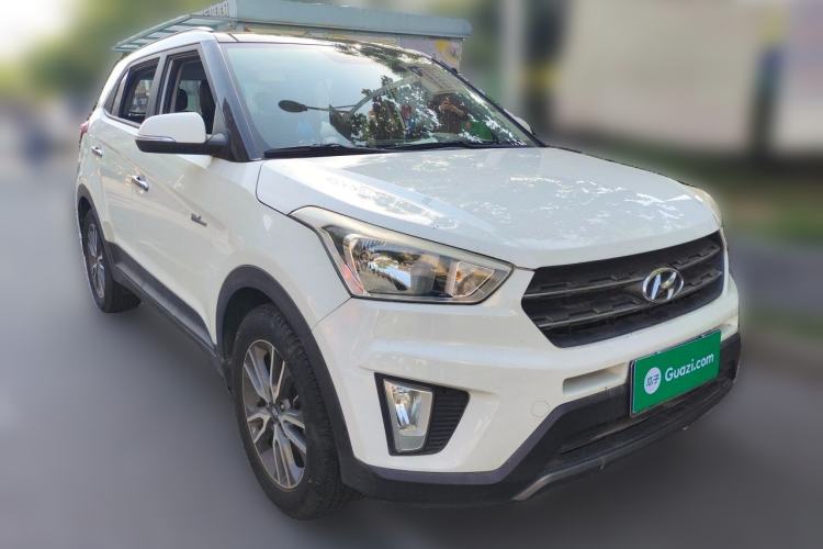 Used Hyundai ix25 2016 1.6T Dual-Clutch Two-Wheel Drive Smart GLS Model Front Right 45 Deg