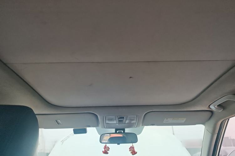 Used Hyundai ix25 2016 1.6T Dual-Clutch Two-Wheel Drive Smart GLS Model Headliner