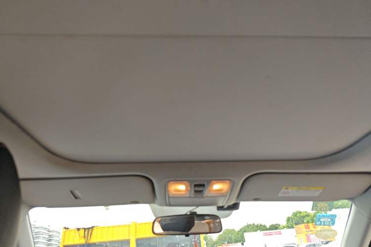 Used Hyundai ix25 2016 1.6T Dual-Clutch Two-Wheel Drive Smart GLS Model Headliner