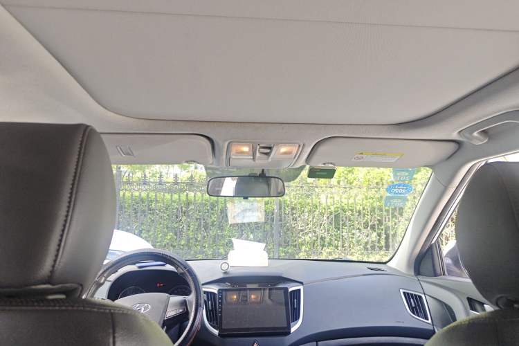 Used Hyundai ix25 2016 1.6T Dual-Clutch Two-Wheel Drive Smart GLS Model Headliner