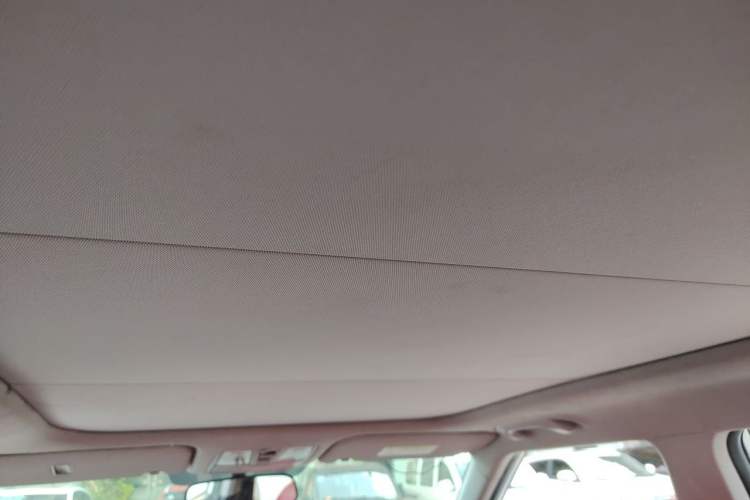 Used Hyundai ix25 2016 1.6T Dual-Clutch Two-Wheel Drive Smart GLS Model Headliner