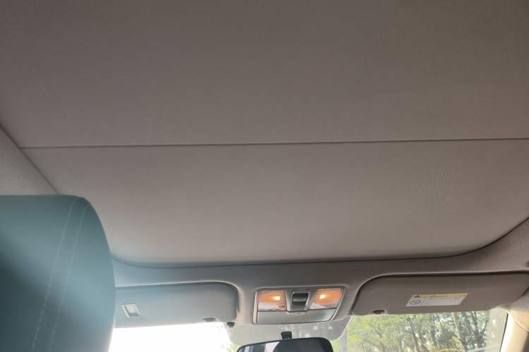 Used Hyundai ix25 2016 1.6T Dual-Clutch Two-Wheel Drive Smart GLS Model Headliner