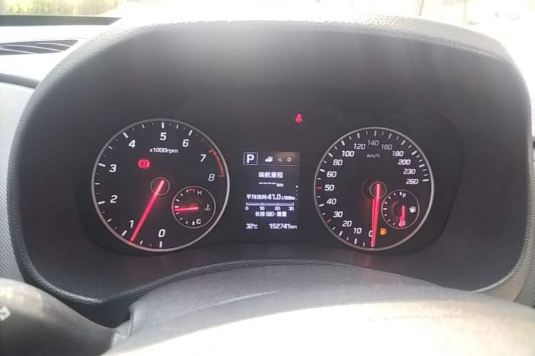 Used Hyundai ix25 2016 1.6T Dual-Clutch Two-Wheel Drive Smart GLS Model Instrument Cluster