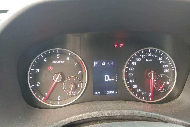 Used Hyundai ix25 2016 1.6T Dual-Clutch Two-Wheel Drive Smart GLS Model Instrument Cluster