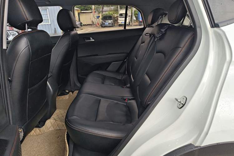 Used Hyundai ix25 2016 1.6T Dual-Clutch Two-Wheel Drive Smart GLS Model Left Rear Seat