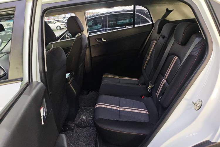Used Hyundai ix25 2016 1.6T Dual-Clutch Two-Wheel Drive Smart GLS Model Left Rear Seat