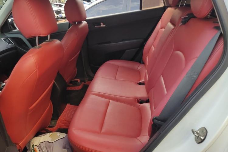 Used Hyundai ix25 2016 1.6T Dual-Clutch Two-Wheel Drive Smart GLS Model Left Rear Seat