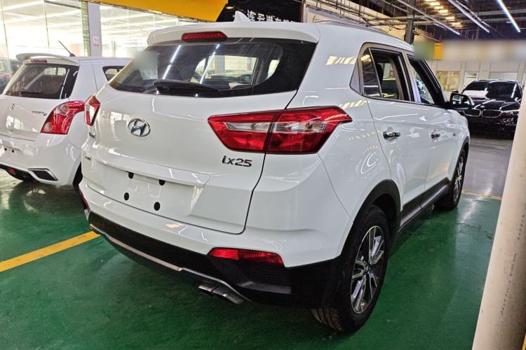 Used Hyundai ix25 2016 1.6T Dual-Clutch Two-Wheel Drive Smart GLS Model Rear Right 45 Deg