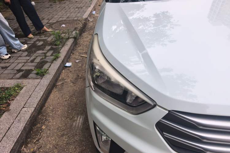 Used Hyundai ix25 2016 1.6T Dual-Clutch Two-Wheel Drive Smart GLS Model Right Front Headlight