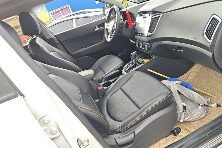 Used Hyundai ix25 2016 1.6T Dual-Clutch Two-Wheel Drive Smart GLS Model Right Front Seat