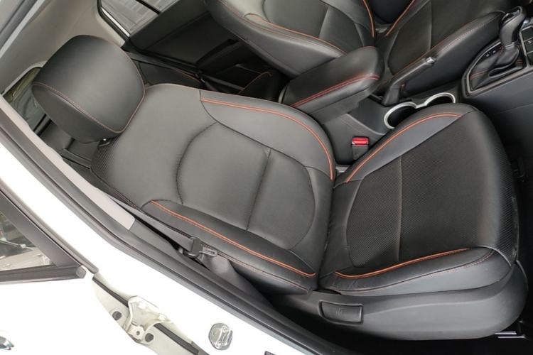 Used Hyundai ix25 2016 1.6T Dual-Clutch Two-Wheel-Drive Deluxe DLX Model Right Front Seat