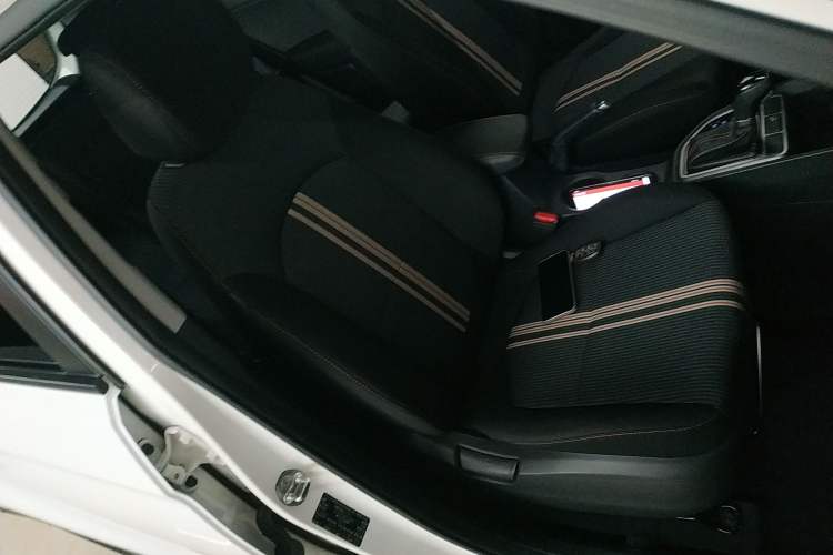 Used Hyundai ix25 2016 1.6T Dual-Clutch Two-Wheel Drive Smart GLS Model Right Front Seat