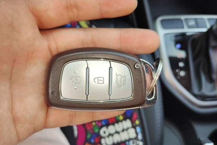 Used Hyundai ix25 2016 1.6T Dual-Clutch Two-Wheel Drive Smart GLS Model Vehicle Key