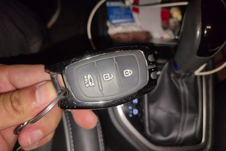 Used Hyundai ix25 2016 1.6T Dual-Clutch Two-Wheel-Drive Deluxe DLX Model Vehicle Key