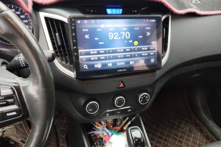 Used Hyundai ix25 2016 1.6T Dual-Clutch Two-Wheel Drive Smart GLS Model Audio And AC Panel