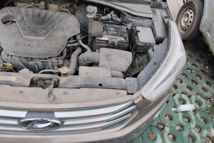 Used Hyundai ix25 2016 1.6T Dual-Clutch Two-Wheel Drive Smart GLS Model Engine Bay Left