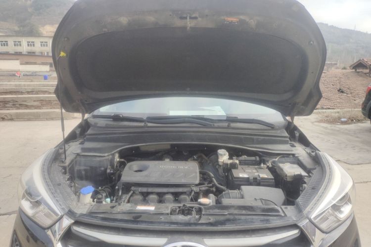 Used Hyundai ix25 2017 1.6L Automatic Smart Version Engine Bay