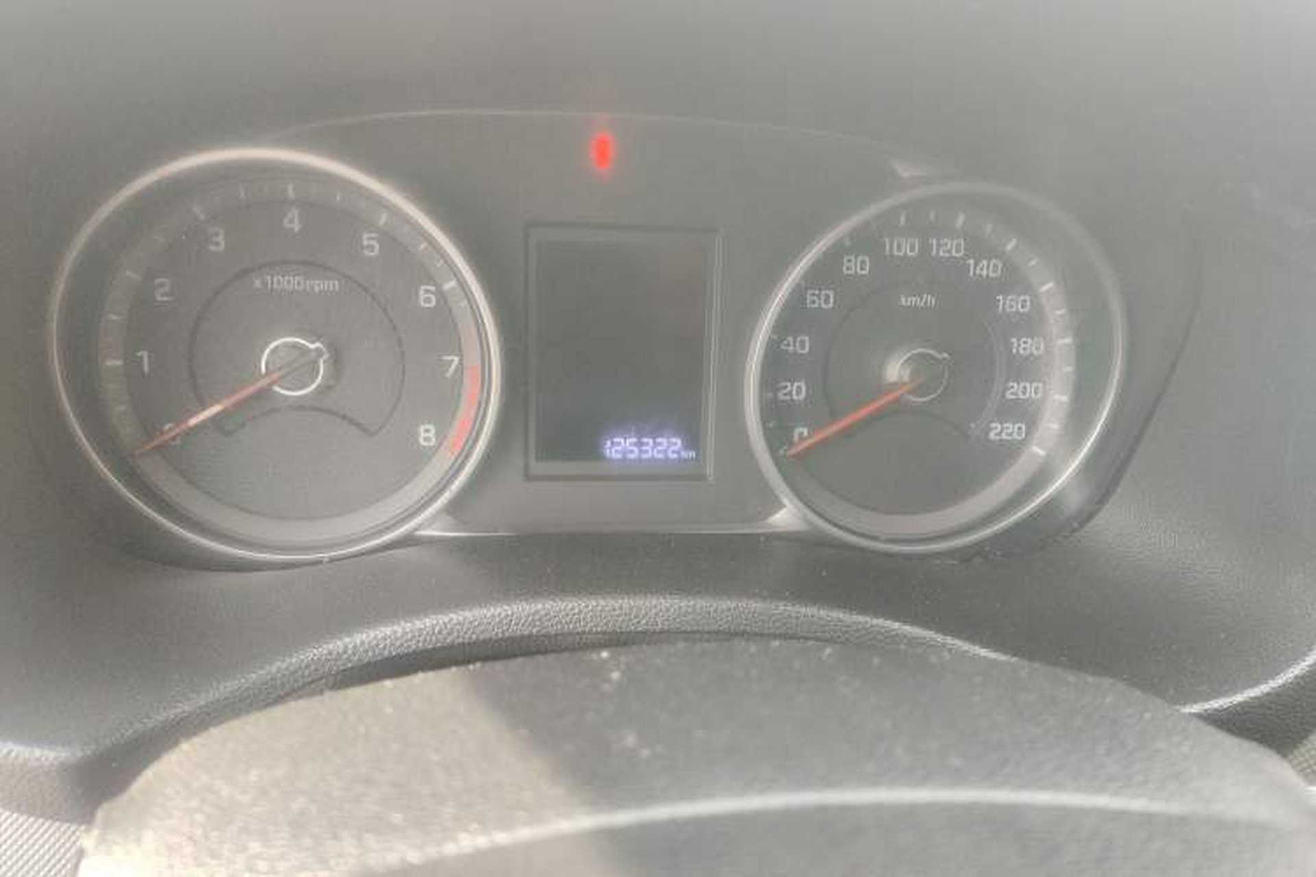 Used Hyundai ix25 2017 1.6L Automatic Smart Version Instrument Cluster