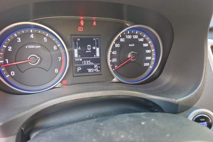 Used Hyundai ix25 2017 1.6L Automatic Smart Version Odometer Close Up