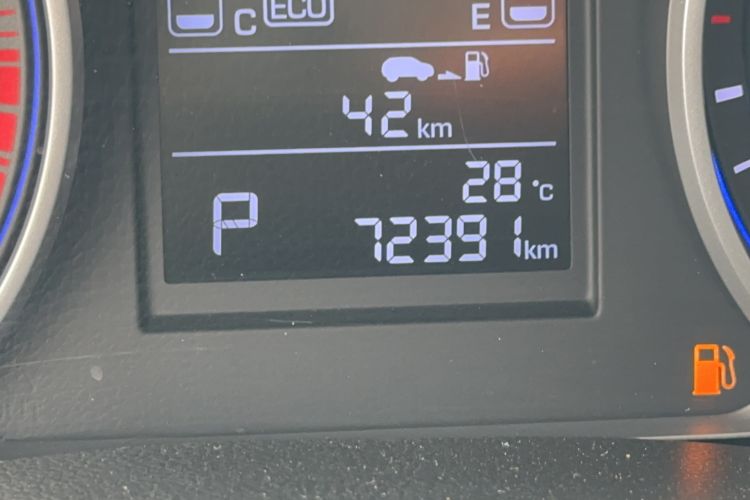 Used Hyundai ix25 2017 1.6L Automatic Smart Version Odometer Close Up