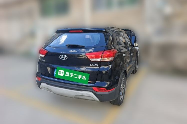 Used Hyundai ix25 2017 1.6L Automatic Smart Version Rear Right 45 Deg