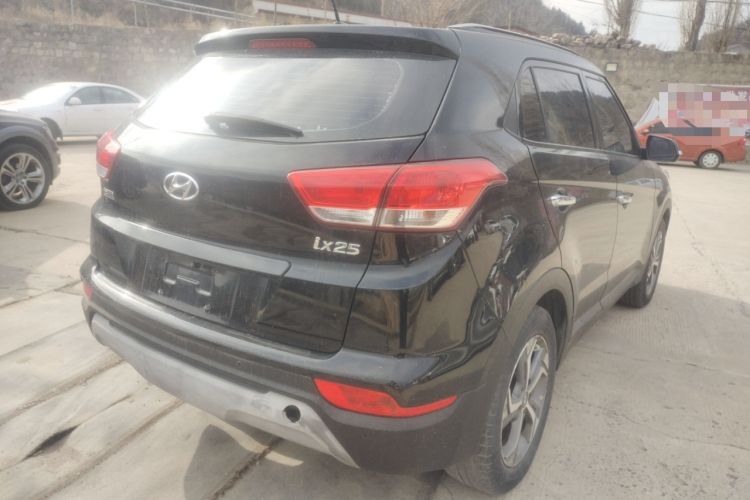 Used Hyundai ix25 2017 1.6L Automatic Smart Version Rear Right 45 Deg