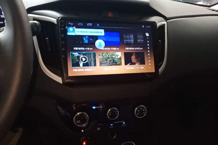 Used Hyundai ix25 2017 1.6L Automatic Smart Version Audio And AC Panel