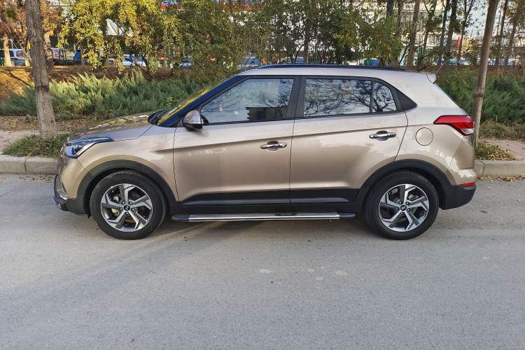Used Hyundai ix25 2017 1.6L Automatic Smart Version Exterior 2