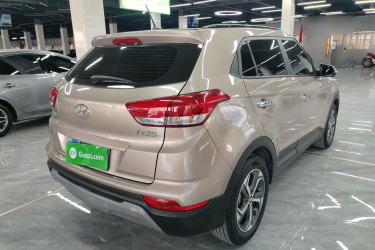 Used Hyundai ix25 2017 1.6L Automatic Smart Version Exterior 5