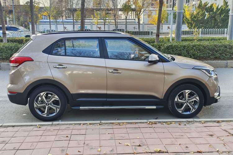 Used Hyundai ix25 2017 1.6L Automatic Smart Version Exterior 5