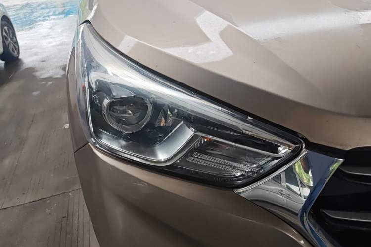 Used Hyundai ix25 2017 1.4T Automatic Smart Version Exterior 6